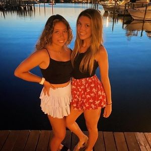 Meet your Posher, Brooke